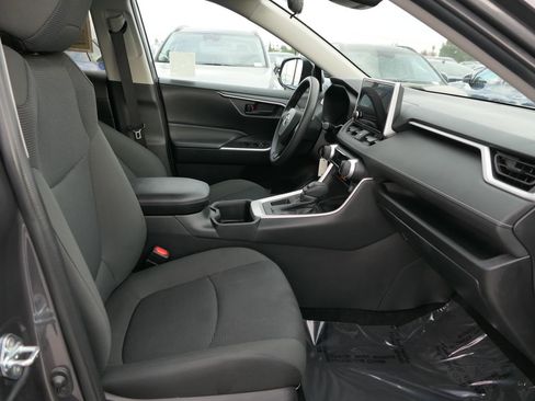 Used 2024 Toyota RAV4 LE image 27