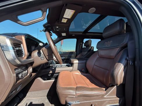 Used 2023 Ford F250 King Ranch w/ FX4 Off-Road Package AWD/4WD image 23