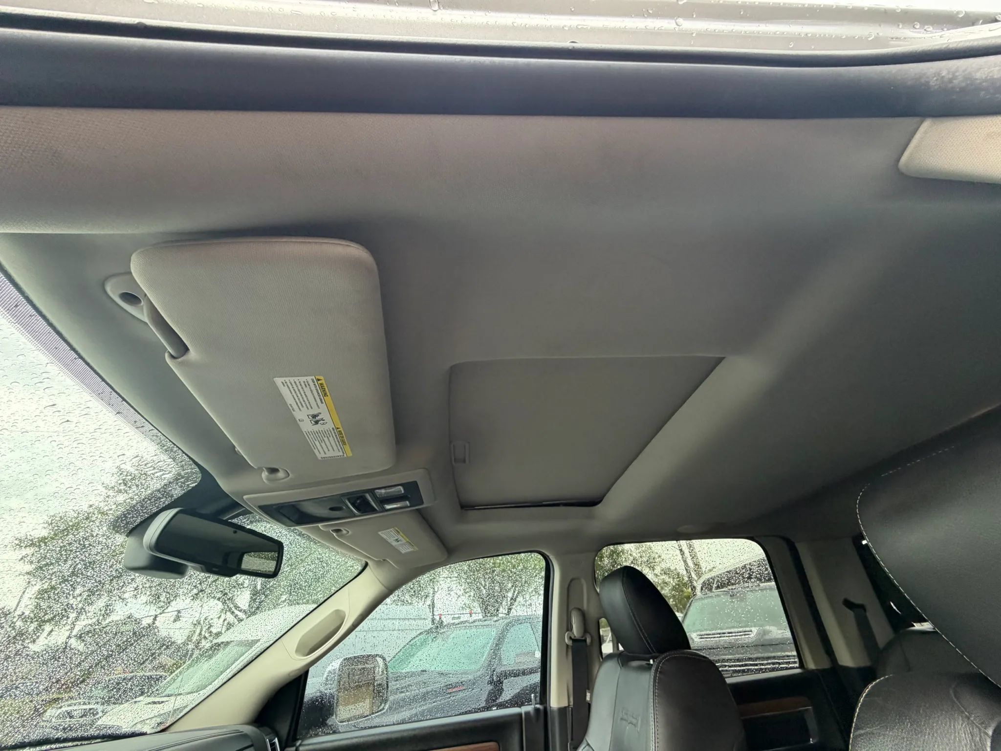 Used 2015 RAM 2500 Laramie AWD/4WD image 11