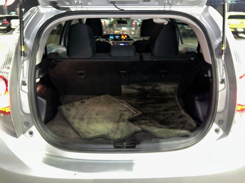 Used 2014 Toyota Prius C Three image 24