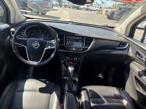 Used 2020 Buick Encore Essence FWD image 22