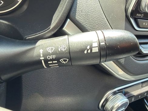 Used 2020 Nissan Altima 2.5 SV AWD/4WD image 13