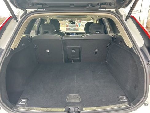 Certified 2025 Volvo XC60 B5 Plus image 11