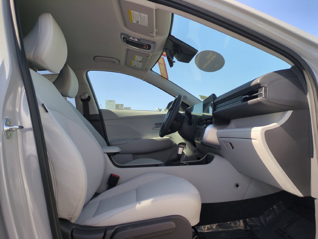 Used 2026 Hyundai Kona SEL Sport FWD image 11