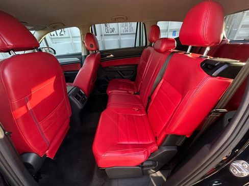 Used 2018 Volkswagen Atlas S image 20