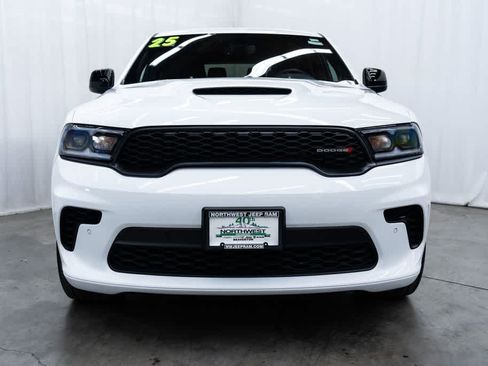 Used 2025 Dodge Durango R/T w/ Blacktop Package AWD/4WD image 2