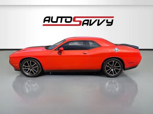 Used 2023 Dodge Challenger R/T RWD image 4