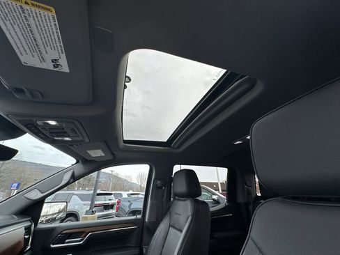 Used 2023 GMC Sierra 1500 Denali w/ Technology Package image 19