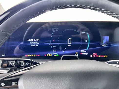 Used 2026 Cadillac Vistiq Sport image 11