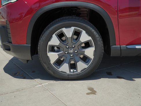 New 2026 Honda Pilot Touring image 12