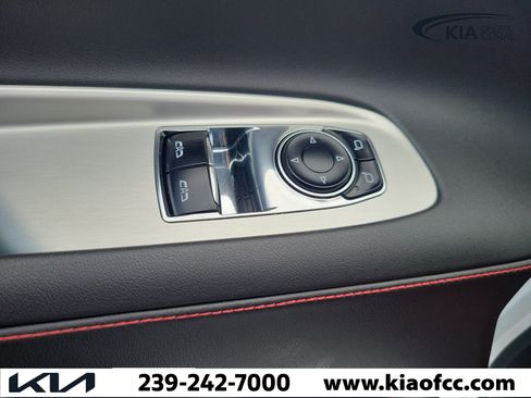 Used 2026 Chevrolet Corvette Stingray Coupe w/ 1LT RWD image 18