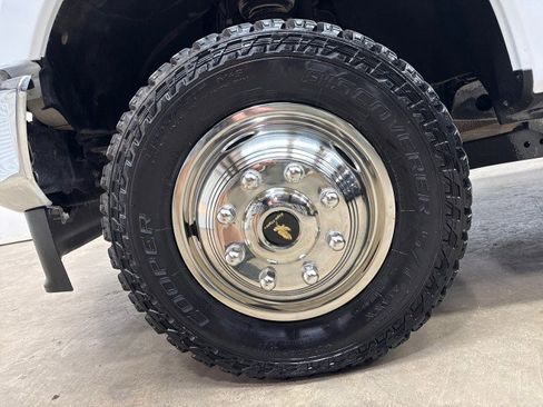 Used 2022 Ford F350 XL w/ Power Equipment Group image 37