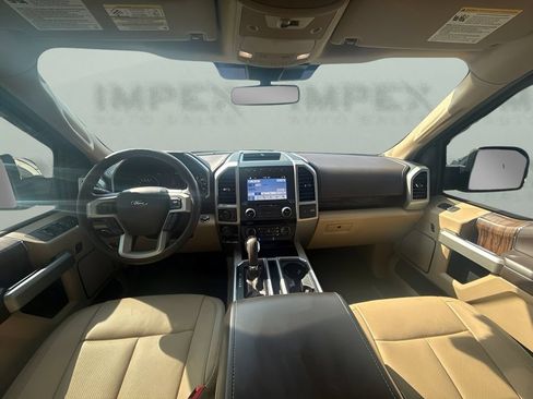 Used 2018 Ford F150 Lariat w/ Equipment Group 502A Luxury AWD/4WD image 7
