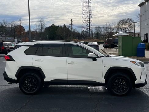 Used 2021 Toyota RAV4 XLE image 7