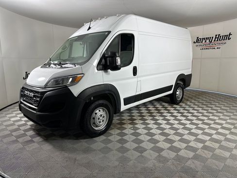 Used 2023 RAM ProMaster 2500 image 1