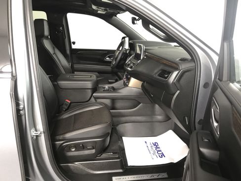 Used 2024 Chevrolet Tahoe High Country image 17