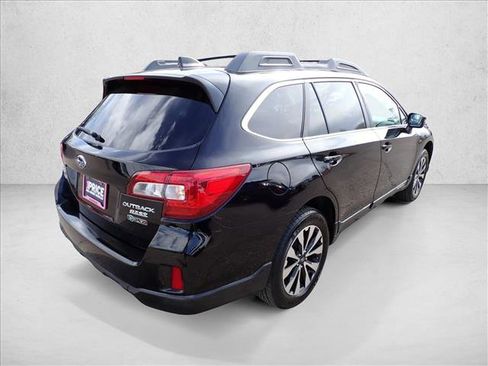 Used 2017 Subaru Outback 2.5i Limited image 4