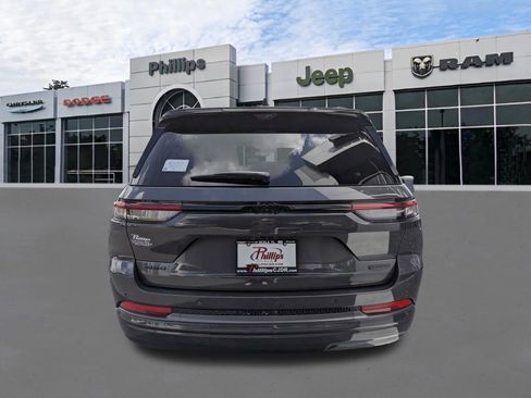 New 2026 Jeep Grand Cherokee Summit AWD/4WD image 4