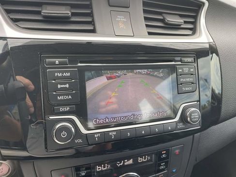 Used 2018 Nissan Sentra SV FWD image 27