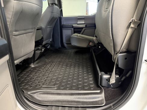 Used 2015 Ford F150 XLT w/ Equipment Group 302A Luxury image 19