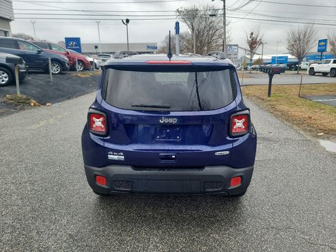 Used 2018 Jeep Renegade Latitude w/ Cold Weather Group image 6