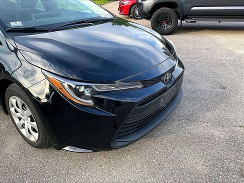 Used 2024 Toyota Corolla LE FWD image 8