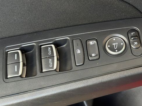 Used 2023 Honda Civic Sport image 12