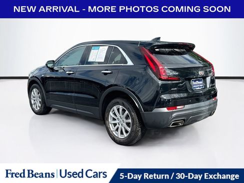 Used 2022 Cadillac XT4 Luxury w/ Cold Weather Package AWD/4WD image 6
