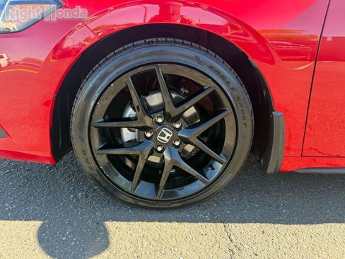 Used 2024 Honda Civic Sport image 11