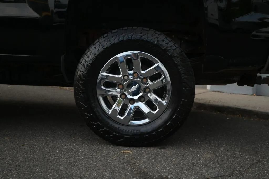 Used 2019 Chevrolet Silverado 3500 LTZ w/ Duramax Plus Package AWD/4WD image 18