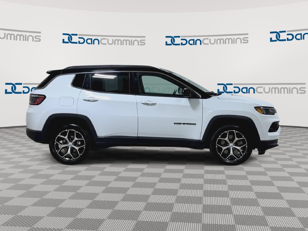 Used 2024 Jeep Compass Limited AWD/4WD image 9