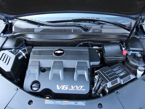 Used 2011 Chevrolet Equinox LTZ image 19