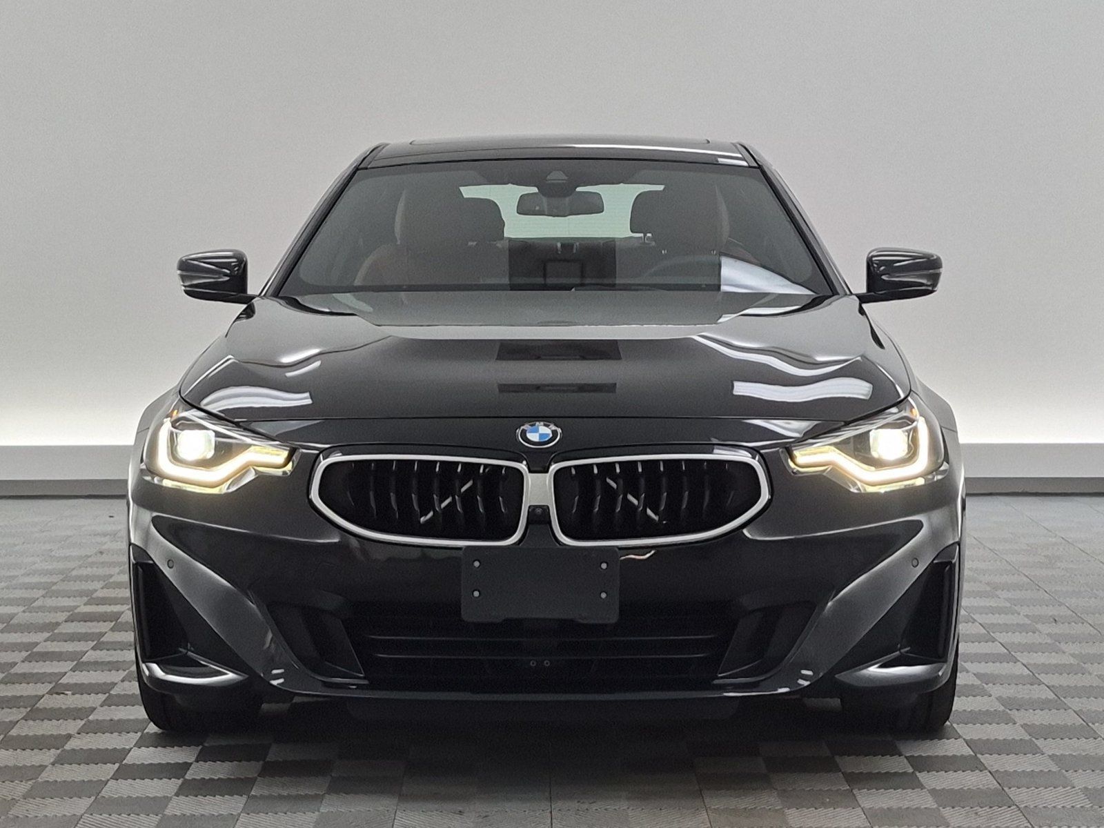 Used 2025 BMW 230i xDrive Coupe w/ Premium Package AWD/4WD image 6