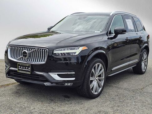 Certified 2023 Volvo XC90 B6 Ultimate w/ Lounge Package AWD/4WD image 7