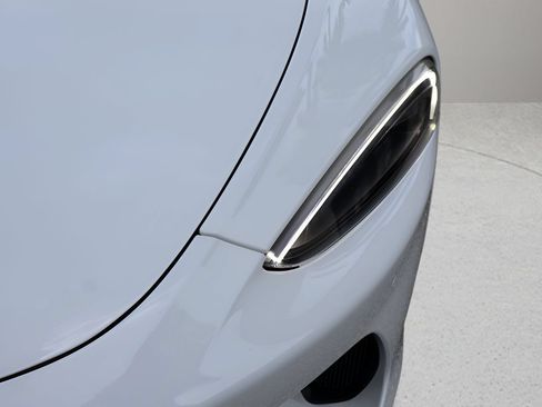 Used 2023 McLaren GT RWD image 24