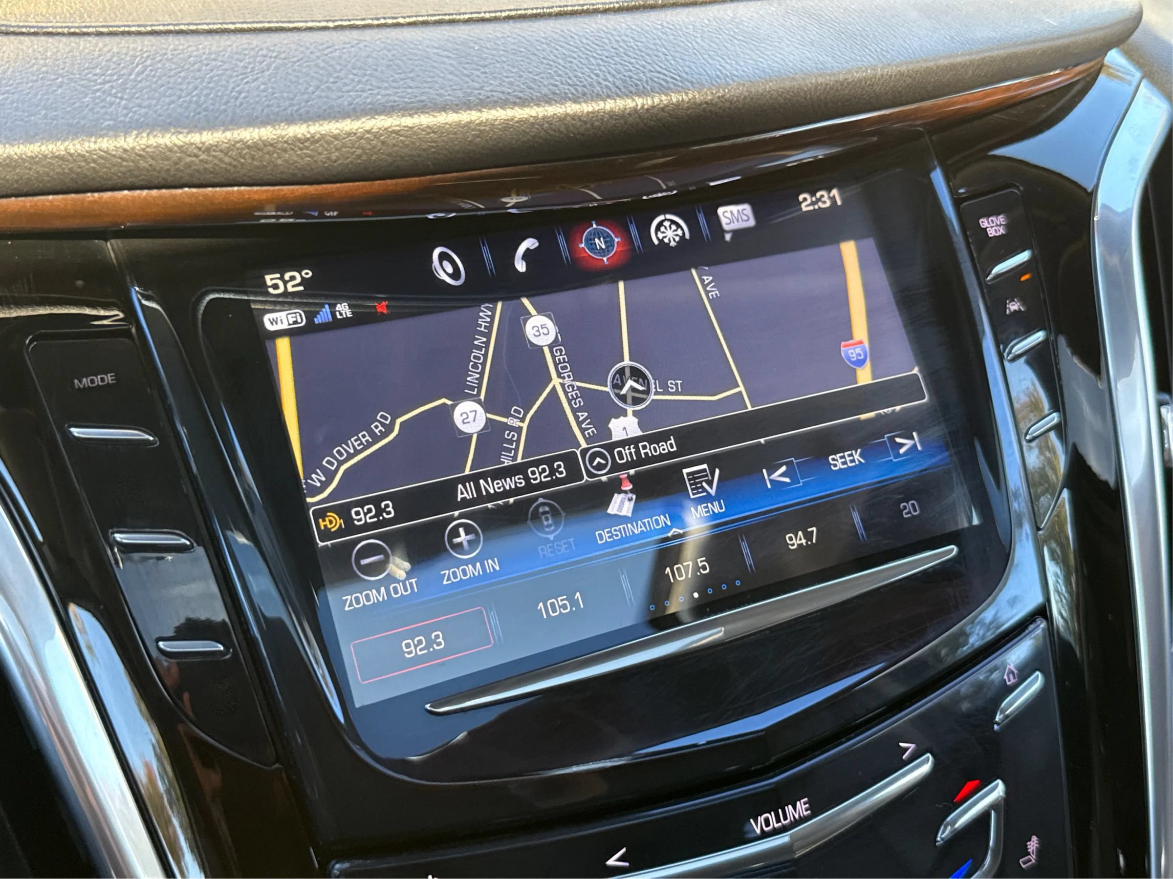 Used 2020 Cadillac Escalade ESV Luxury AWD/4WD image 32
