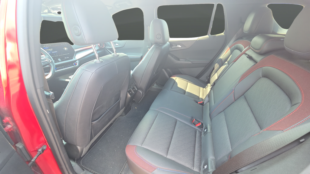 Used 2025 Chevrolet Equinox RS w/ Convenience Package III AWD/4WD image 11