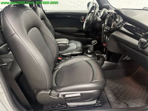 Used 2019 MINI Cooper 2-Door Hardtop FWD image 21