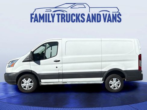 Used 2017 Ford Transit 250 130 Low Roof w/ Exterior Upgrade Package image 2