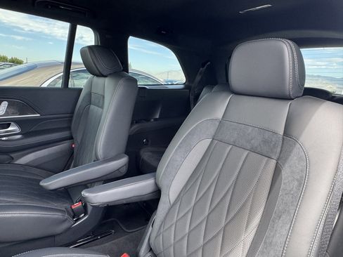 New 2025 Mercedes-Benz GLS 63 AMG 4MATIC image 34