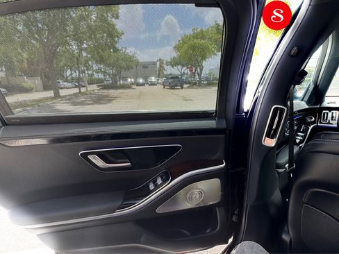 Used 2025 Mercedes-Benz S 500 4MATIC image 23