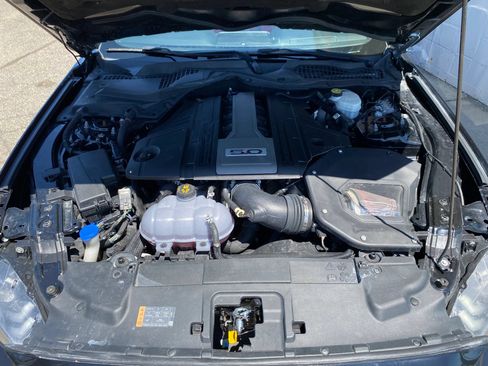 Used 2022 Ford Mustang GT w/ Equipment Group 301A RWD image 26