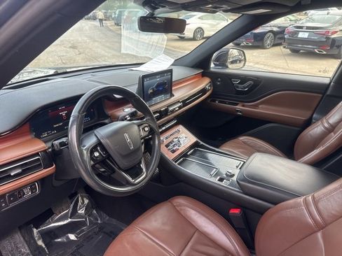Used 2021 Lincoln Aviator Grand Touring w/ Equipment Group 301A image 18