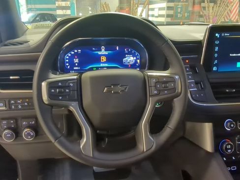 Used 2024 Chevrolet Tahoe Z71 AWD/4WD image 2