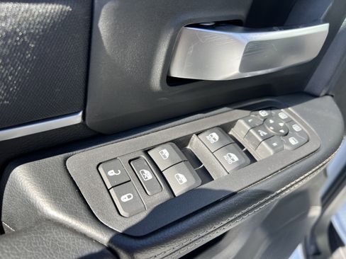 Used 2025 RAM 2500 Big Horn image 18