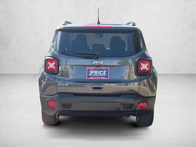 Used 2023 Jeep Renegade Latitude w/ Sun/Sound Group AWD/4WD image 7