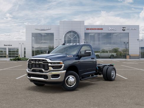 New 2026 RAM 3500 Tradesman w/ Chrome Appearance Group A AWD/4WD image 19