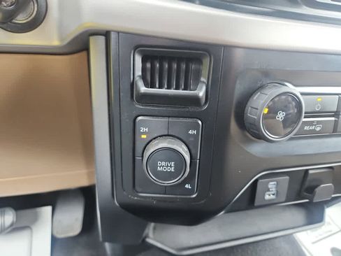 Used 2023 Ford F150 XLT image 24