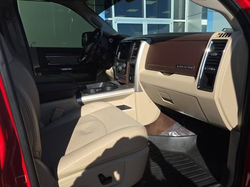 Used 2016 RAM 2500 Laramie w/ Convenience Group AWD/4WD image 4