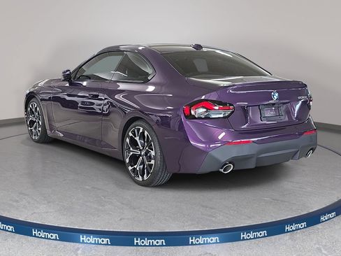 Used 2025 BMW 230i Coupe w/ Convenience Package RWD image 9